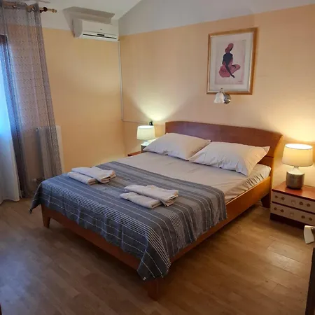 Paulina Apartment *